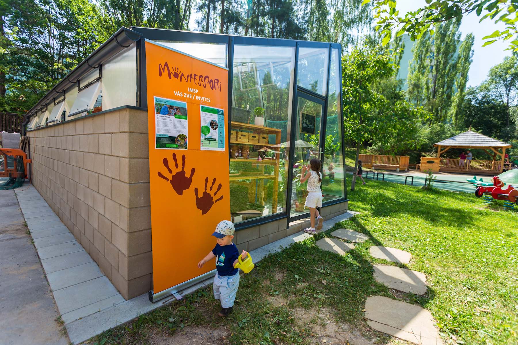 Roots and Shoots in IMSP Montessori Shool Prague